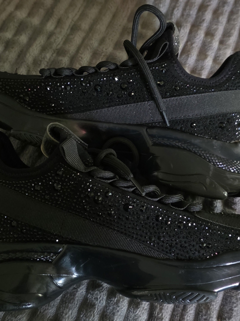 Steve Madden Maxima Aggrsv Sneaker With Rhinestones - Picture 2 of 6